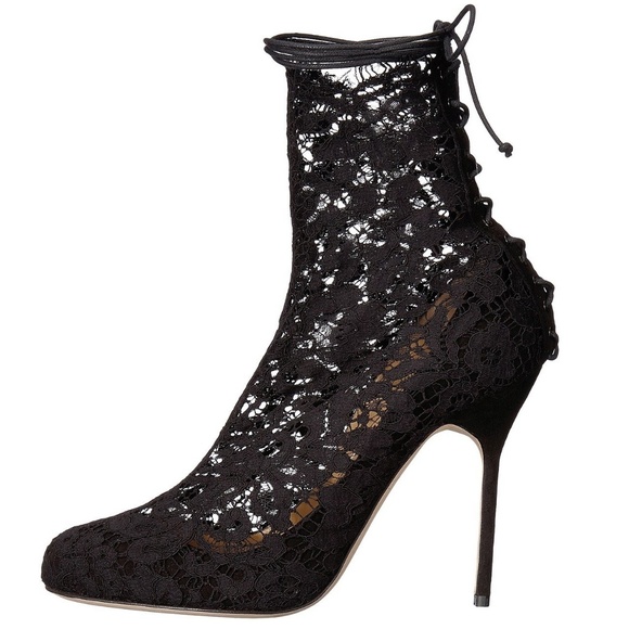 EU 37 Marchesa Mia Black Lace & Suede Ankle Bootie